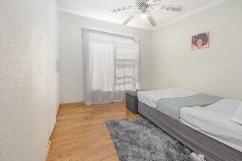 To Let 4 Bedroom Property for Rent in Windsor Park Western Cape